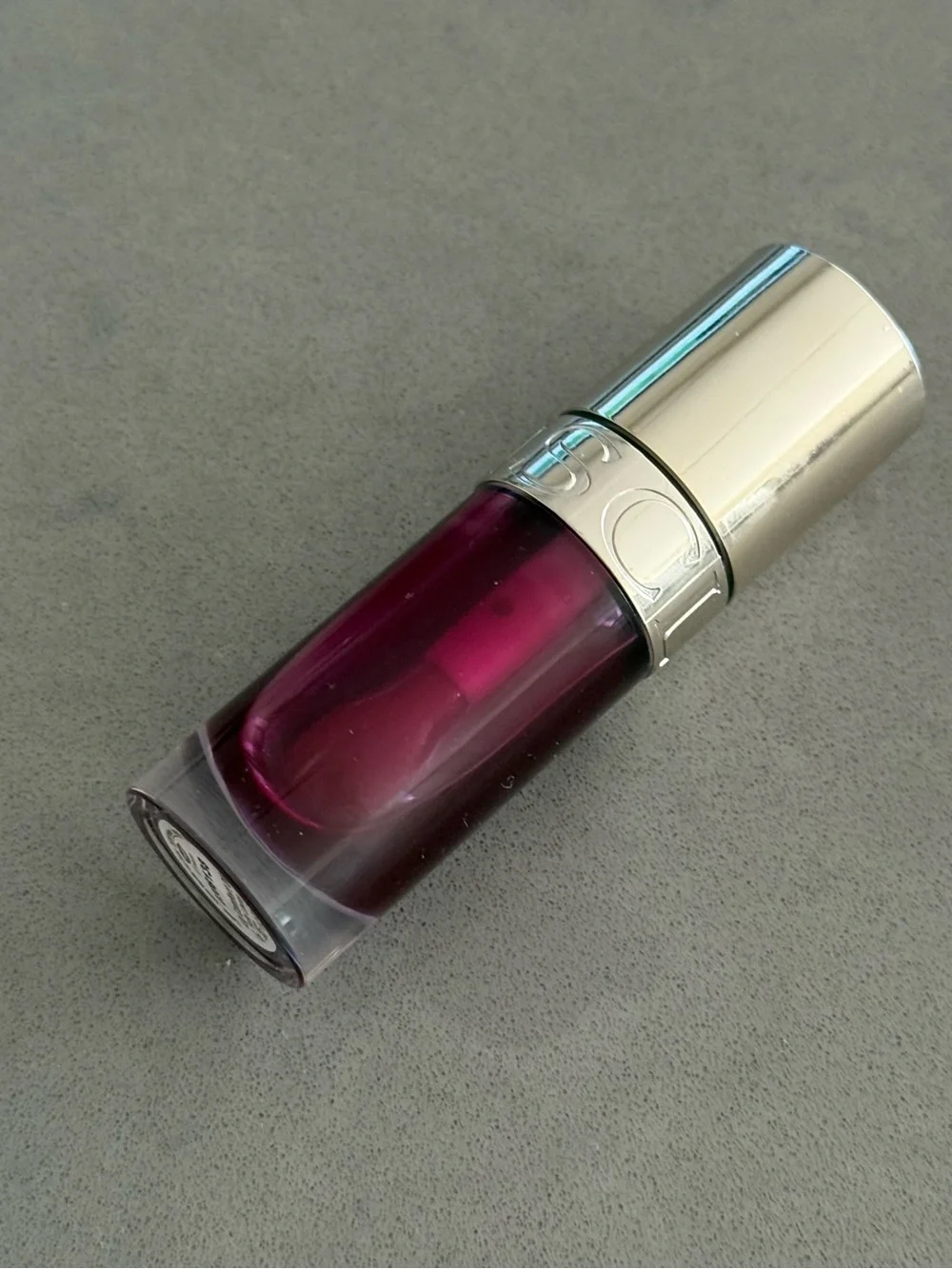 Plum CLARINS Lip Comfort Hydrating Oil
